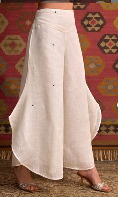 Latest Indian Outfits 2024, White Bohemian Bottoms For Festive Occasions, Festive Cotton Wide-leg Bottoms, Festive Cotton Wide Leg Bottoms, Festive Wide-leg Cotton Pants, Festive Wide Leg Cotton Bottoms, Festive Wide Leg Cotton Pants, Linen Kurta Woman, Linen Sets Outfit