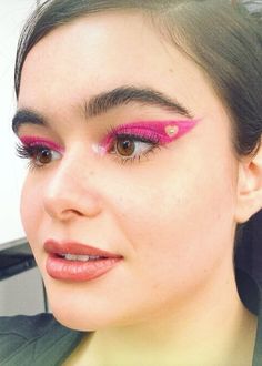 Euphoria Makeup With Glasses, Euphoria Makeup, Barbie Ferreira, Eye Makeup Looks, Magical Makeup, Beautiful Eye Makeup, Colorful Eye Makeup, Bold Makeup