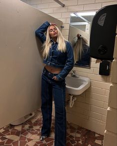 fall fashion fall fashion inspo 2022 aesthetic aesthetic2022 blondeinspo blondie Canadian Tuxedo Women, Canadian Tuxedo, Tuxedo Women, Bowling Party, Denim And Diamonds, Party Inspo, Fire Fits, Streetwear Y2k