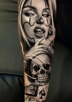 #girl Tattoes,#halloween Tattoes,#Tattoes ideas Chicano Style Tattoo, Demon Tattoo, Chicano Tattoos, Tattoo Now, Kings Cross, Surreal Artwork, Book Tattoo, Tattoo Parlors, Grey Tattoo