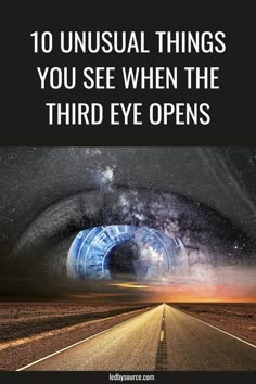 Learn the weird & wonderful abilities of the third eye chakra. Third Eye Awakening, Chakra Opening, Psychic Development Learning, 3rd Eye Chakra, Spiritual Eyes, Metaphysical Spirituality