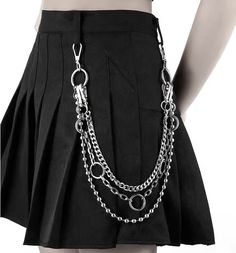 Add some edgy fun to any of your pants with these chain accent pieces. This style features 3 chains of a variety of styles connected to o-rings...1 with large rings, 1 ball chain, and 1 curb chain. You can use these as 1 impressive chain or separately, depending on your mood. Made of zinc alloy. Diy Body Chain, Trouser Chain, Chain Pants, Metal Chain Belt, Pants Chain, Chain Skirt, Pant Chains, Cooler Style, Chain Belts