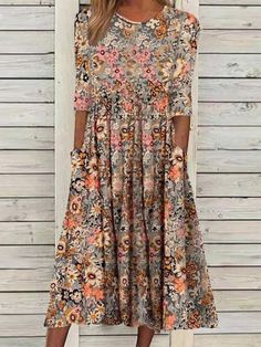 Floral Vacation Dresses is fashionable and cheap, come to Justfashionnow to find out about the Clothing Robes Glamour, Look Boho Chic, Boho Midi Dress, Long Beach Dress, Printed Summer Dresses, Midi Short Sleeve Dress, Fashion Color, Woven Dress, Outfit Casual