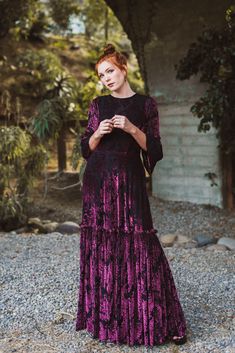 This luscious ruffled maxi dress features a hook & eye neck closure, pockets and a black jersey slip. Made from a gorgeous, lightweight burnout velvet and lots of love! XS: 0-2, S: 4-6, M: 8-10, L: 12-14, XL: 16/18 Witchy Outfits, Witchy Boho, Style Inspiration Edgy, Black Tie Formal, Oh My Goddess, Burnout Velvet, Witch Fashion, Velvet Maxi Dress, Witchy Fashion