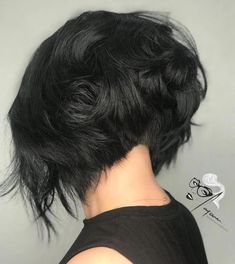 Short Bob With Undercut, Undercut Bob Haircut, Shaved Bob, Bob Ideas, Curly Undercut, Undercut Bob, Corte Bob, Lob Hairstyle