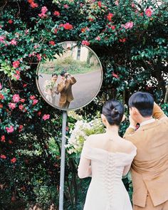 Couple Photoshoot Cute, Silly Wedding Photos, Pre Wedding Photoshoot Theme, Asian Wedding Photography, Korean Couple Photoshoot, Forest Theme Wedding, Foto Wedding, Vintage Wedding Photography, Wedding Photoshoot Props