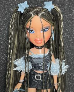 Brats Doll Hairstyle, Y2k Bratz Hairstyles, Brats Hair Styles, Bratz Hairstyle Ideas, Bratz Hair Inspiration, Jade Bratz Hairstyles, Bratz Hair Styles, Brats Hairstyle, Bratz Dolls Hairstyles