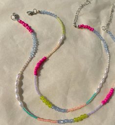 Necklace Beads Aesthetic, Kalung Beads, Evil Eye Bracelet Diy, Gelang Beads, Diy Necklace Ideas, Make Your Own Necklace, Manik Manik, Diy Necklaces