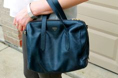 Fossil Sydney Satchel Outfit, Satchel Handbags Outfit, Satchel Outfit, Fossil Sydney Satchel, Dream Handbags, Fossil Satchel, Eid Decoration, Style Guru, Handbag Outfit