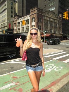 00s Mode, Nyc Summer, Nyc Girl, Summer Lookbook, Instagram Foto, Fashion Killa, Look Cool, Fitness Inspo, Short Outfits