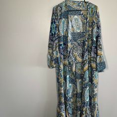 New Without Tag Beautiful Long Maxi Bohemian Dress Size 13 Blue Baisley Print Bohemian Maxi, Bohemian Maxi Dress, Bohemian Dress, Long Maxi, Size 13, Vintage Dresses, Vintage Ladies, Color Blue, Maxi Dress