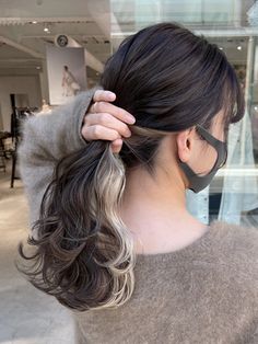 Two Color Hair, Hidden Hair Color, Rambut Brunette, Ombre Hair Blonde, Hair Stylist Life, Summer Hair Color, Hair Dye Colors, Hair Inspo Color, Cool Hair Color