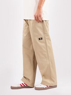 Dickies Mount Vista Pants - entspannter Passform und klassischen Details Pantalon Dickies, Dickie Pants Outfits Men, Dickies Pants Outfits For Men, Chino Pants, Skateboard Fashion, Dickies Pants, Mens Chino Pants, Beige Pants