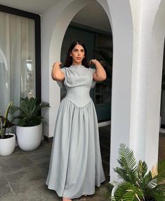 Modesty Dress, Classy Skirts, Elegant Summer Dresses, Classy Outfits For Women, Stylish Work Attire, Prom Dress Inspiration