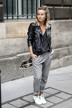 45 Stylish Jogger Pants Outfit that’ll Inspire You Cute Tomboy Outfits, Gut Instinct, Tomboy Stil, Tomboy Look, Biker Shorts Outfit, Tomboy Outfits, Womens Fashion Inspiration, Looks Street Style