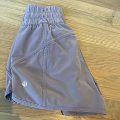 Lululemon Track That 5” Size 2 Never Worn Vintage Mauve Running Fits, Soccer Clothes, Lululemon Outfit, Lulu Outfits, Bodycon Dress Homecoming, Lululemon Running Shorts, Preppy Clothing, Preppy Shorts, House Decals