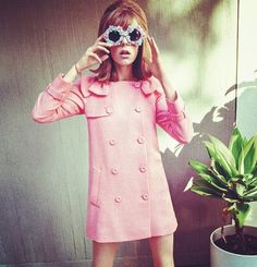 Mode Editorials, Swinging Sixties, 60 Fashion, Pink Coat