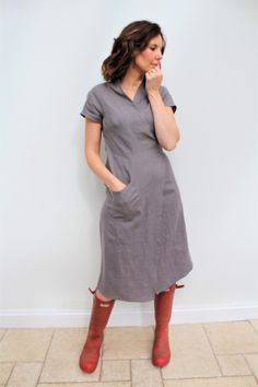 This season Voy refreshes classic silhouettes. This linen wrap dress, Celeste, is just stunning to wear!  You will find it so comfortable wearing it for this season and beyond!   It is also breastfeeding friendlywhat's there not to love!   With cap sleeves and the all essential Voy side pocket. Perfect for both work and play Currently available in Granite Grey Mid Century Modern Dress, Cocktail Dress Maternity, Summer Wrap Dress, Linen Dress Summer, Linen Wrap Dress, Summer Wraps, Linen Summer, Summer Linen Dresses, Aprons For Men