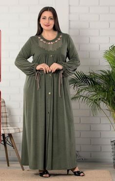 Beautiful Abayas, Maxi Dress Designs, Old Fashion Dresses, Simple Dresses, Maxi Dresses, Mother Of The Bride, The Bride, Designer Dresses