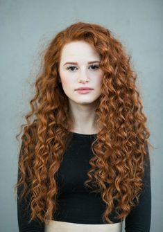 curly hair red madelaine petsch long natural girl redhead riverdale book choose board perm cute Hairstyles Red Carpet, Curly Hair Red, Natural Curly Hairstyles, Kids Curly Hairstyles, Red Curly Hair, Red Carpet Hair, Hairstyle Names, Wavy Haircuts, Madelaine Petsch