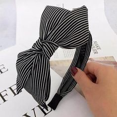 Hair Accessories Diy Headband, Hair Bands Diy, Headbands For Short Hair, Stylish Headbands, Headband Jewelry, Diy Headband, Diy Hair Bows, Diy Hair Accessories