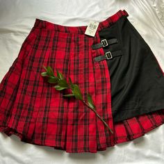 New With Tags Red Punk Skirt For Fall, Edgy Red Skirt For Spring, Edgy Red Fall Skirt, Red Mini Skirt For Alternative Fashion, Hot Topic Skirts, Red And Black Plaid Skirt, Cheap Plaid Red Pleated Skirt, Edgy Red Mini Skirt, Red Plaid Skirt Outfit Grunge