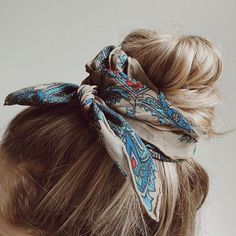 .99 cent thrifted scarf for the win 💪🏼 Just wrap the scarf around your bun two times then tie it in a knot. Don’t wrap it too tight...keep… Sanggul Modern, Hair Scarf Styles, Head Scarf Styles, Bow Hairstyle, Beach Hairstyles, Penteado Cabelo Curto, Bandana Hairstyles, Hairstyles Medium, 가을 패션