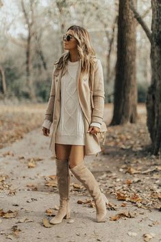 Italian Fall Fashion, Clothes For Women In 30's, Fall Fashion Coats, Thanksgiving Outfit Women, Simple Fall Outfits, Fall Styles, Fall Winter Wardrobe, Camel Coat, Cute Fall Outfits