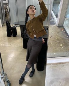 イーラン / 怡然 (@yyyiran) • Instagram photos and videos Berlin Fashion Street, Female Protagonist, Berlin Fashion, Formal Outfits, December 2024, Carrie Bradshaw, Feminine Outfit, Inspiration Style