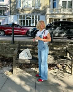 #red#redshoes#coveralls#overalls #fits#outfits#citygirl#clean#girly#blonde#coffee Salopette Outfit, Chloe Frater, Overalls Outfit Winter, Overalls Outfit Aesthetic, Denim Overalls Outfit, The Colour Red, Samba Outfit, Overall Outfit, Overalls Outfit