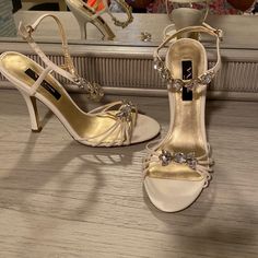 Rhinestone Details, Never Worn, No Issues. Gold Soles. These Run Small And Would Recommend For A Narrow Foot In Size 8.5. No Box But I Do Have The Dustbag. Small Heels Aesthetic, Gold Heels Aesthetic, Womens Heels Stilettos, Elegant Shoes Heels, Dramatic Earrings, Fancy Heels, Heels Aesthetic, Trendy Heels, Cute Shoes Heels