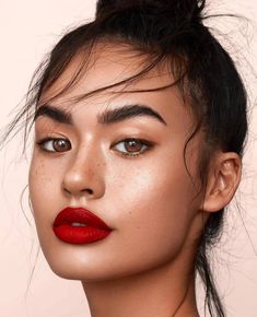 Red lip Thick brows Woman of colour Brown Liquid Lipstick, Makeup Reference, Corp Perfect, Red Lips Makeup Look, Studio Shoots, Fall Lipstick, Female Photography, Makeup Tip, Thick Brows