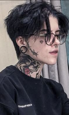 Emo Men, Goth Guys, Goth Hair, Hair Inspiration Short, Punk Hair, Emo Hair, Men's Haircut, Alternative Hair, Hair Reference