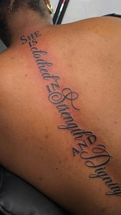 Causal First Date Outfit, Collar Bone Name Tattoos For Women, Tattoo Words Ideas For Women, Tattoos For Women Hip, Breakup Tattoo Ideas, Baddie Tattoos, Tattoo Spine, Cute Tattoos On Wrist, 16 Tattoo