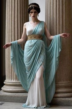 Greece Women Outfit, Greek Robes Female, Greek Ancient Clothing, Greek Mythology Outfits, Ancient Rome Fashion, Roman Goddess Costume