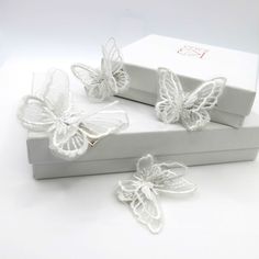 Bridal Double Butterfly 4 PC Hairclip Set for Wedding, White Chiffon Embroidered Butterfly Alligator Hair Clips - KaleaBoutique.com Small Butterflies, Pearl Bridesmaid Jewelry, Double Butterfly, Beach Jewelry Boho, White Butterflies, Wedding Barrettes, Alligator Hair Clip, Embroidered Butterfly, Bridal Hair Clip