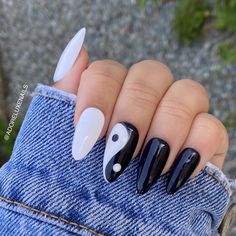 Black And White Nail, Anime Nails, Simple Acrylic Nails, White Nail, Acrylic Nails Coffin Short, Short Acrylic Nails Designs