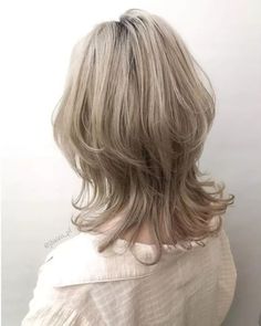 57+ Best Jellyfish Haircut Ideas That Anyone Can Pull Off Hairstyles For Layered Hair, American Beauty, Grunge Hair, Layered Haircuts