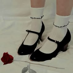 Off Duty Model, Student Aesthetic, Fancy Shoes, Socks And Heels, Fashion Aesthetic, Mary Jane Shoes, Lace Up Flat, Japanese Fashion