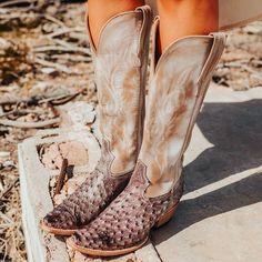 Shop the WOODLAND boot at FreebirdStores.com. Official site for FREEBIRD STORES. Exclusive Handcrafted Boots & Booties. Free Shipping & Free Returns. Western Silhouette, Handcrafted Boots, Low Heel Boots, Leather Western Boots, The Wild West, Decorative Stitching, Ostrich Leather, Most Wanted, Leather Pulls