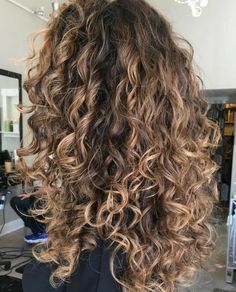 Blonde Highlights Curly, Dark Blonde Highlights, Curly Brown Hair, Updo Curly, Shoulder Length Curly Hair