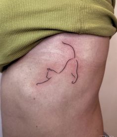 Minimal Cat Tattoo, Tiny Cat Tattoo, Meow Tattoo, Loki Tattoo, Minimalist Cat Tattoo, Cat Outline Tattoo, Cat Tattoo Designs, Red Ink Tattoos, Cute Tiny Tattoos