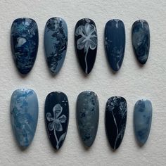 French Nails Wedding, Wedding Nails Chrome, Funky Acrylic Nails, Gel Nails Floral, Chrome Almond, Dark Blue Nails, Nails Floral, Navy Blue Nails