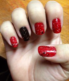 Halloween nails.  Red, black with red glitter and newsprint (black & white design) simple easy DIY nail art Halloween Nails Red, Easy Diy Nail Art, Red And White Nails, Black Halloween Nails, Halloween Nails Diy, Nail Art Diy Easy, Black White Design, 2024 Nails, Red Manicure