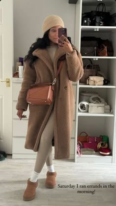 Knitwear Winter Outfit, Late 20s Fashion Outfits Winter, Long Coats Women Outfit, Colombia Fleece Jacket Outfit, Winter Baddie Looks, Door Knocking Outfit, Shorts Uggs Outfit, Winter Apparel Womens, Italy Outfits January