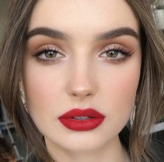 Best Lipstick Brand, Rosa Make-up, Purple Makeup Looks, Vintage Makeup Looks, Kendall Jenner Makeup, Halloween Make-up Looks