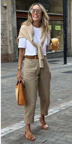 Khaki Pants Outfit For Work, Khaki Summer Outfit, Danish Street Style Summer, San Francisco Work Outfit, Summer Beige Outfit, Styling A White Tshirt, Mediterranean Spring Outfits, Tshirt Cardigan Outfit Ideas, Beige Capris Outfit