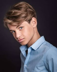 Boy Haircuts Long Hair, Cool Boy Haircuts, Boys Hairstyles Trendy, Haircuts Long Hair, Hairstyles For Teenage Guys, Hairstyles For Boys, Teen Boy Haircut