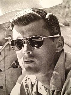 Persol Sunglasses Men, Aviator Glasses Men, He Spoke Style, Steve Mcqueen Style, Vuarnet Sunglasses, Iconic Sunglasses, Pilot Glasses, Best Sunglasses, Sunglasses Outfit