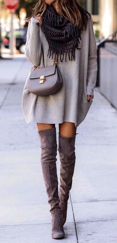 Outfit 2020, Woman Walking, Winter Mode, Winter Trends, Gray Leather, Looks Chic, Trend Fashion